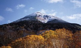 10月の山　八甲田山（青森県）